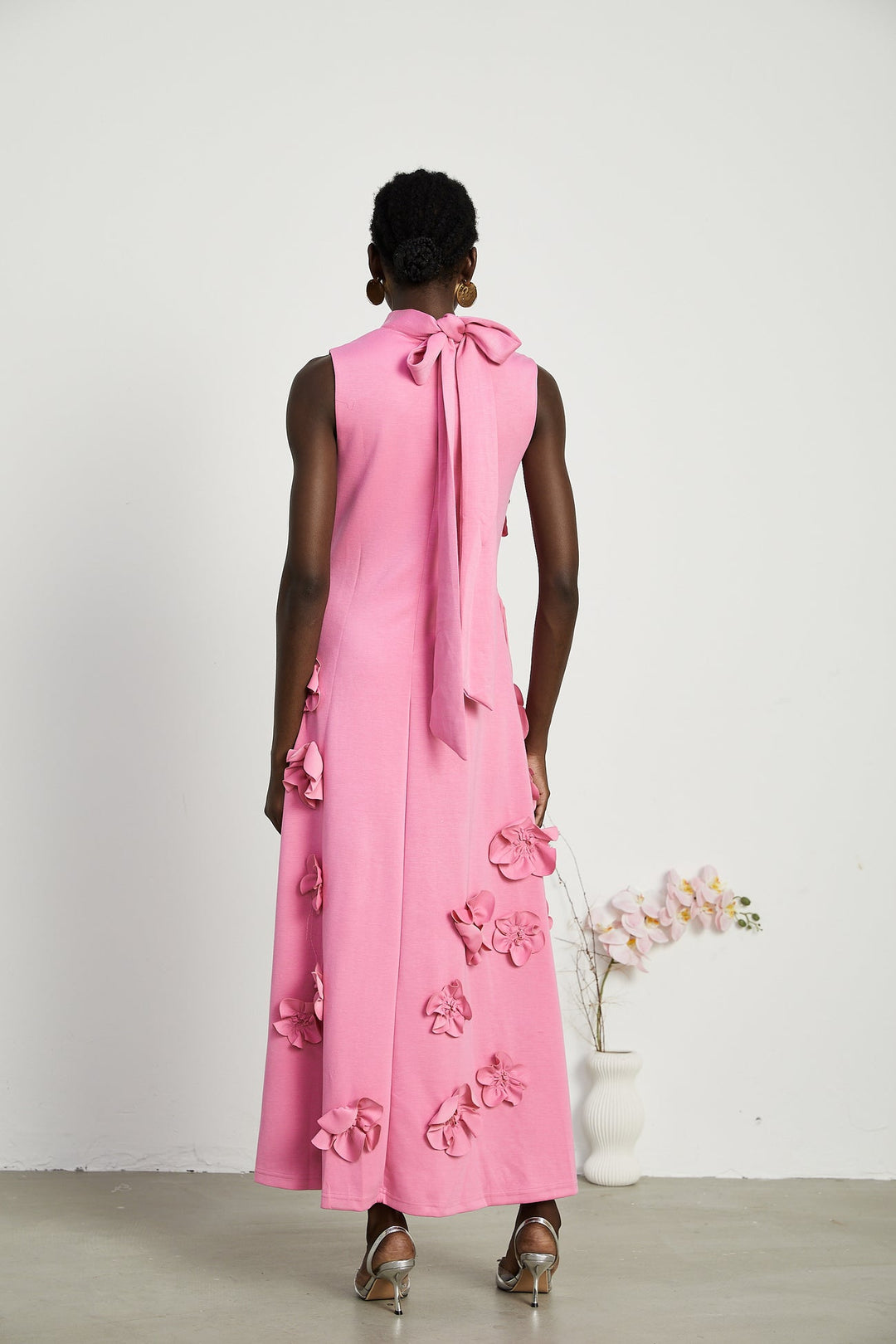 MAGALI BOW-TIE FAUX-FLOWER EMBELLISHED SLEEVELESS MAXI DRESS IN PINK