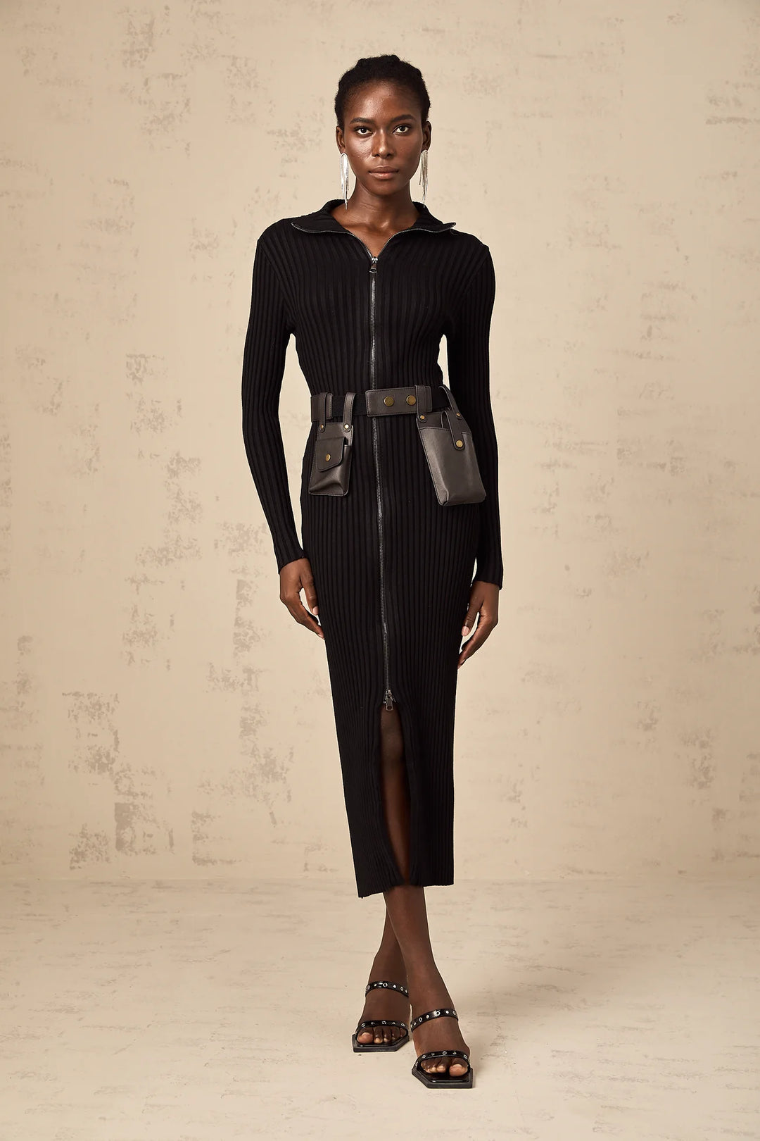 BLACK FRONT-ZIP BELTED KNIT MIDI DRESS