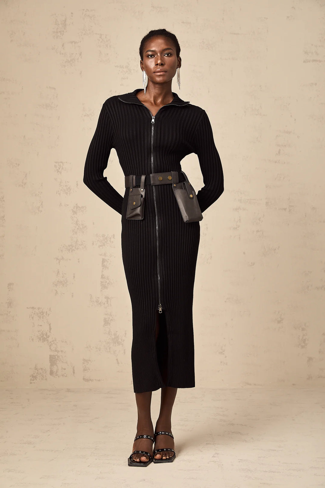 BLACK FRONT-ZIP BELTED KNIT MIDI DRESS